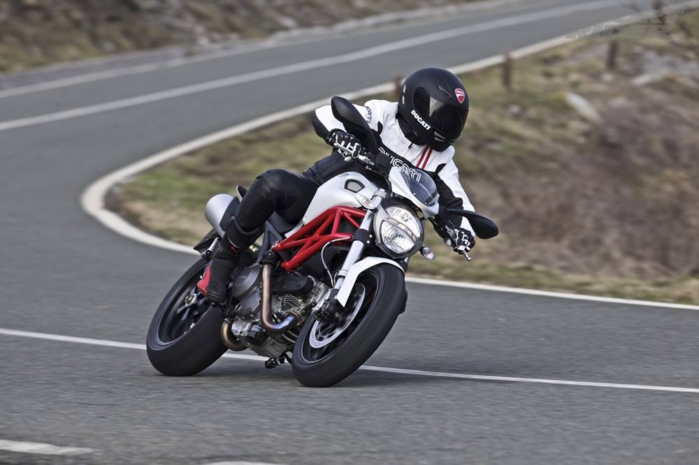 Ducati-Monster