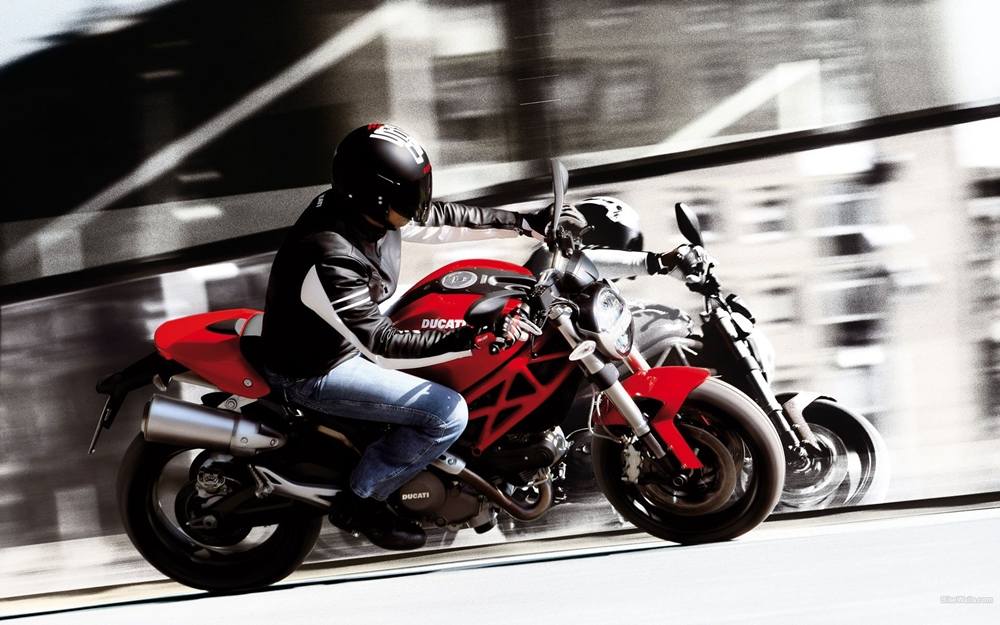 Ducati-Monster