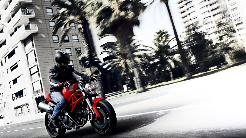 Ducati-Monster