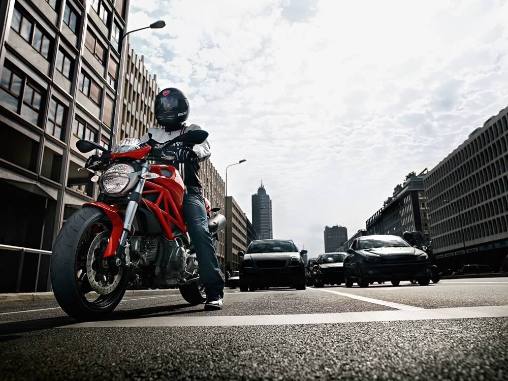 Ducati-Monster