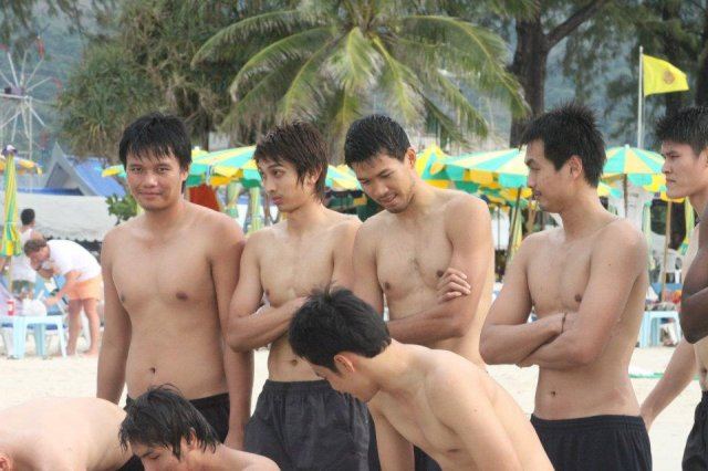 หนุ่มๆ นักตบ ทีมชลบุรี ค่ะกรี๊ดดดดดดดดด
