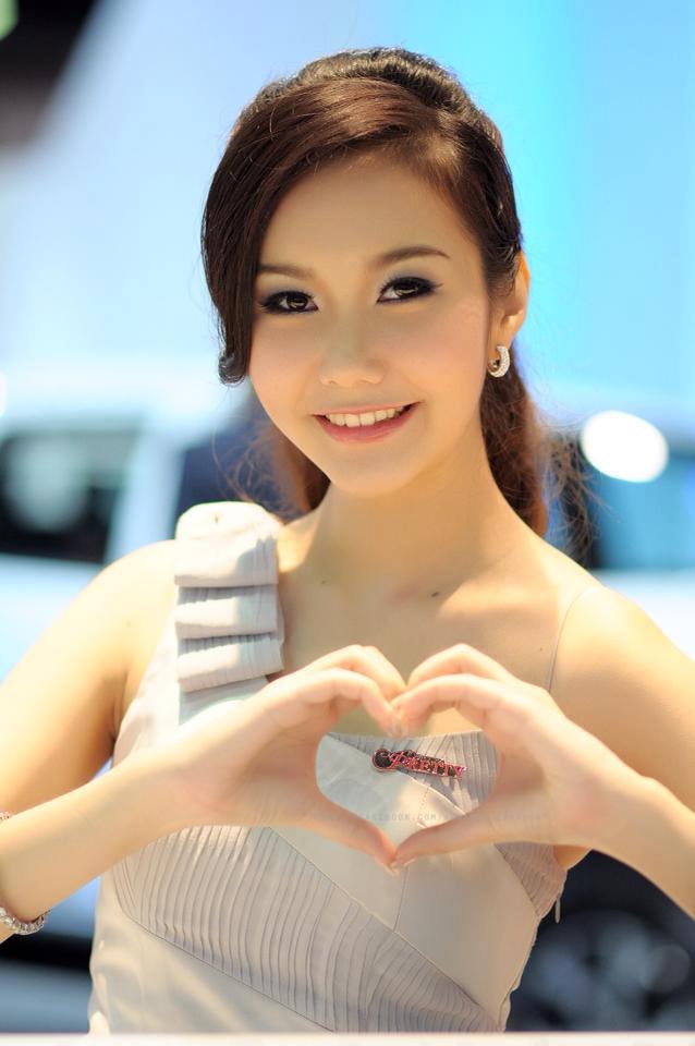 ผิวขาว .. ต้องสาวเหนือ จริงเปล่ามาดูกัน !!