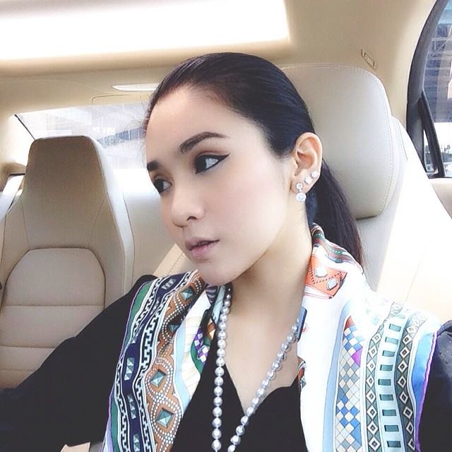 annita ดาราสาวลาว ตัวเล็กน่ารัก ดังมากๆในลาว