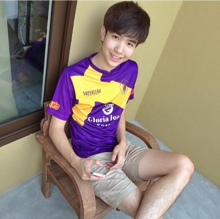 เอาหนุ่มน้อยกรุ๊บๆมาให้อิป้ากินเล่น