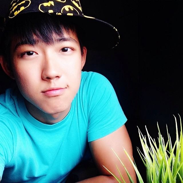1 รูป 1 คน ชุดที่สอง จุด หนึ่ง