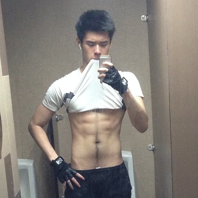 1 รูป 1 คน ชุดที่สอง จุด หนึ่ง