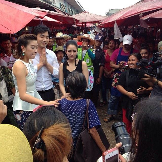 !!! นาทีละทืก แรงส์ เวอร์ กระแส คนแห่ ดู นักแสดง สุสานคนเป็น