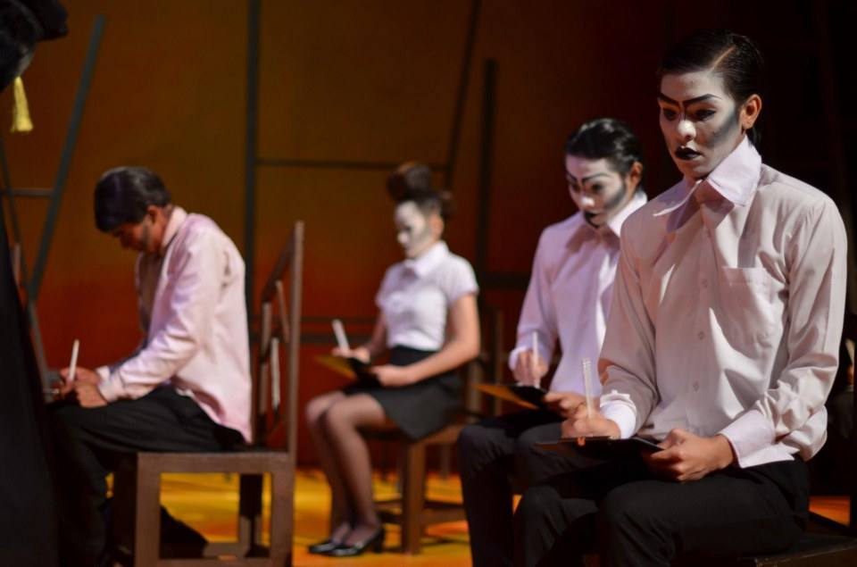 รวมรูปภาพละครเวทีจากคณะละคร BU Theatre Company นิเทศศาสตร์ ศิลปะการแสดง มหาวิทยาลัยกรุงเทพ < 1 >