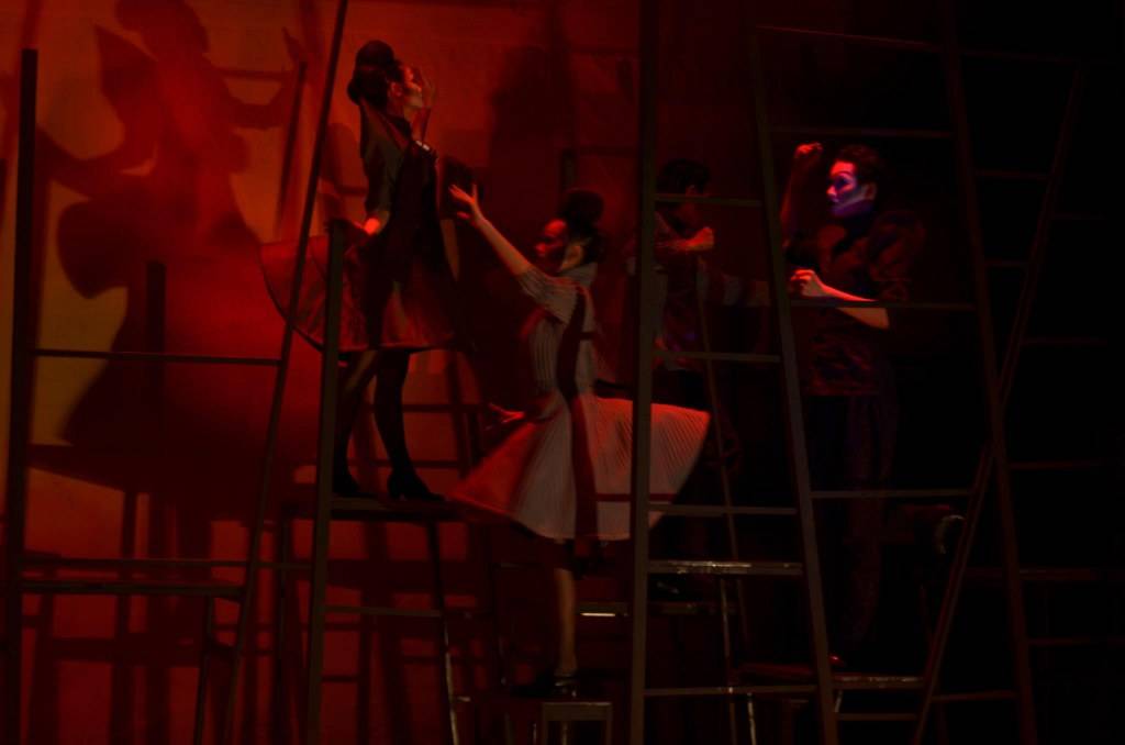รวมรูปภาพละครเวทีจากคณะละคร BU Theatre Company นิเทศศาสตร์ ศิลปะการแสดง มหาวิทยาลัยกรุงเทพ < 2 >