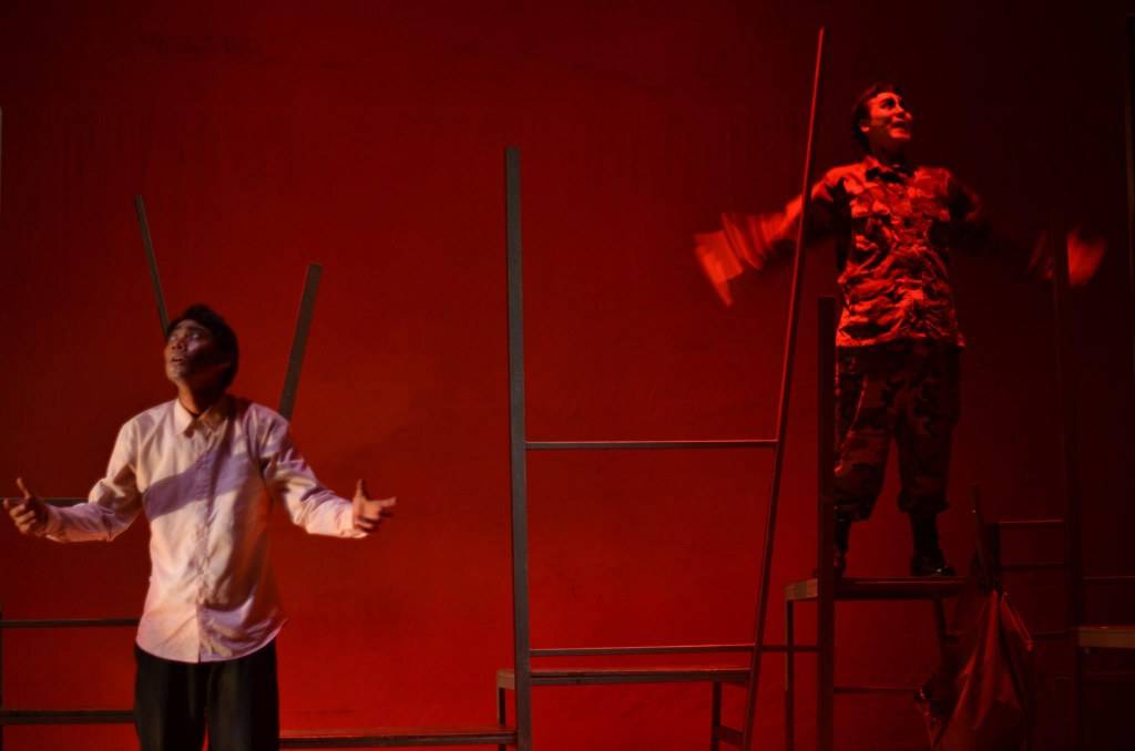 รวมรูปภาพละครเวทีจากคณะละคร BU Theatre Company นิเทศศาสตร์ ศิลปะการแสดง มหาวิทยาลัยกรุงเทพ < 3 >