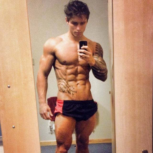 Muscle men From IG 85