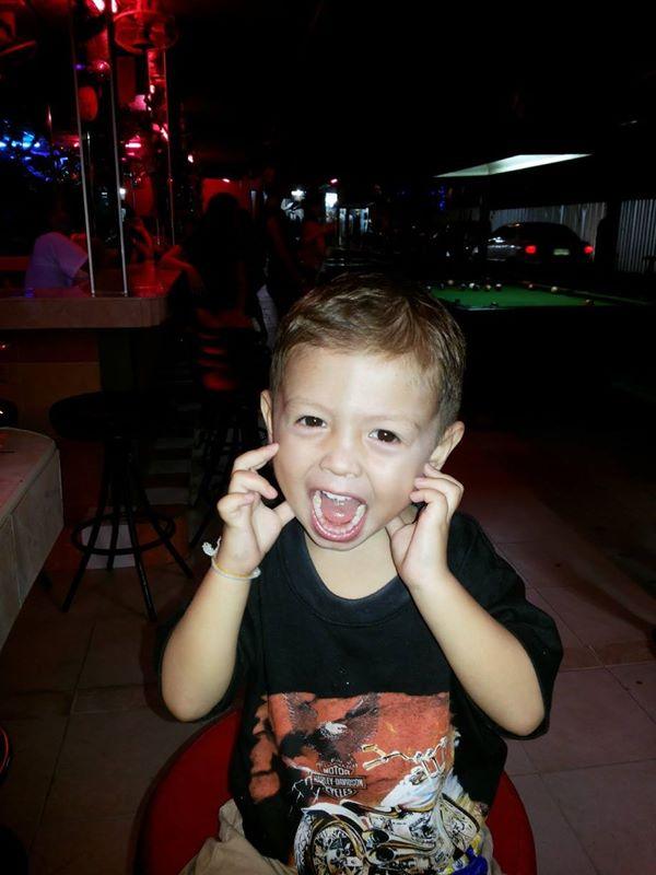 เด็กคนนี้น่ารักมาลูกครึ่งเยอรมัน หล่อด้วยนะ
