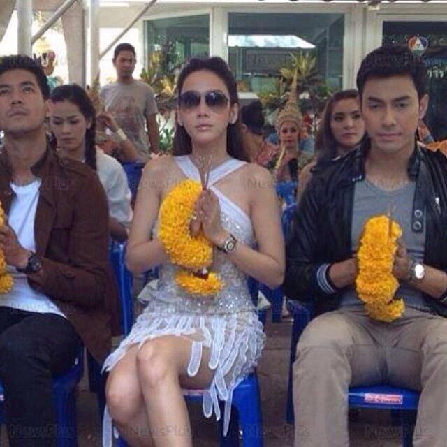 อั้ม ฟิตติ้ง พราว