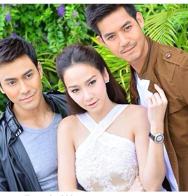 บวงสรวงละครเรื่อง พราว!