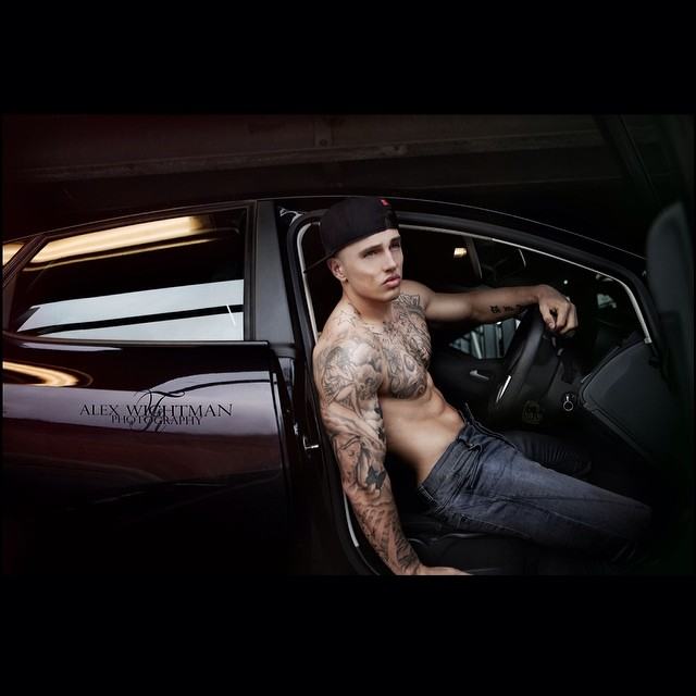 Muscle men From IG 98