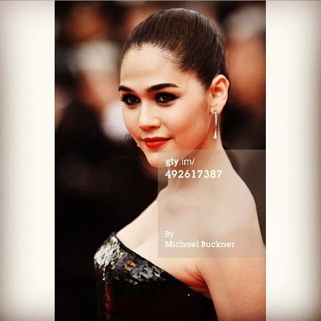 มาดู รวบรวม ภาพสวยๆ ของนากเอกสาวสุดสวย ชมพู่ อารยา ใน เทศกาลหนังเมืองคานส์
