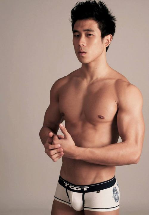 หวิวกับหนุ่มเอเซีย
