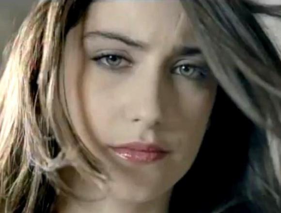 Hazal Kaya นักแสดงหญิงชาวตุรกี