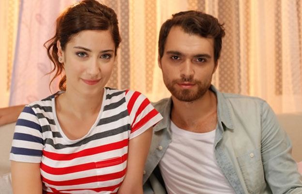Hazal Kaya นักแสดงหญิงชาวตุรกี