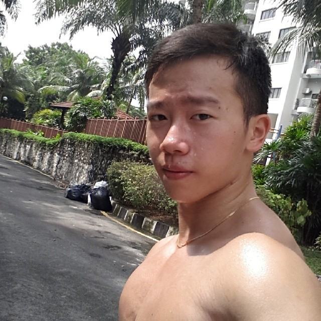 น้ำลายอิป้าใหลย้อย
