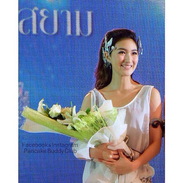 คืนนี้ แล้วสินะ พบ กับ ตรีอัปสร # ปีกมงกุฎ