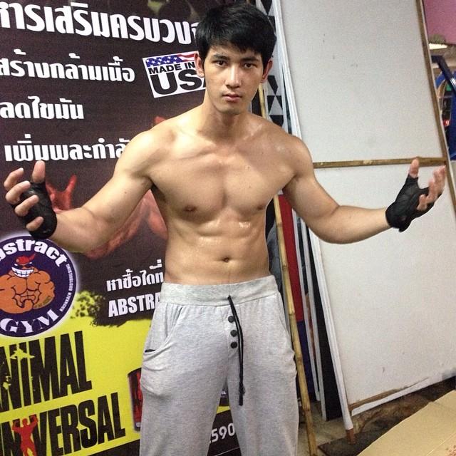 ขาวแน่นๆ