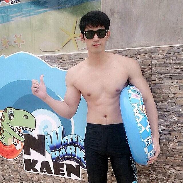 ขาวแน่นๆ
