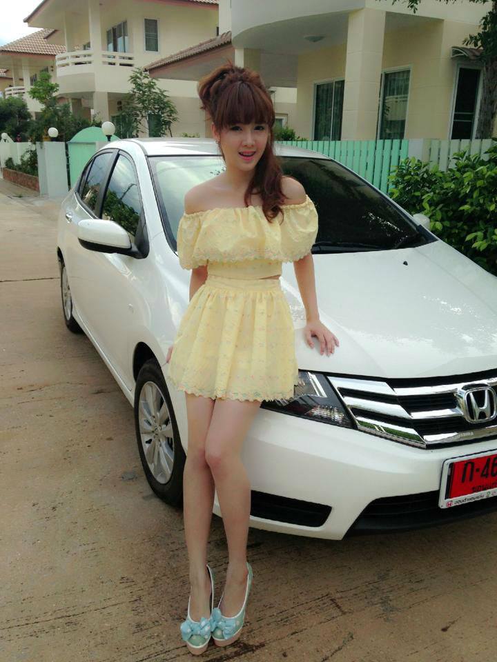 บ็อบบี้ สาวอีสาน เป็นตาฮักหล๊ายหลาย!!