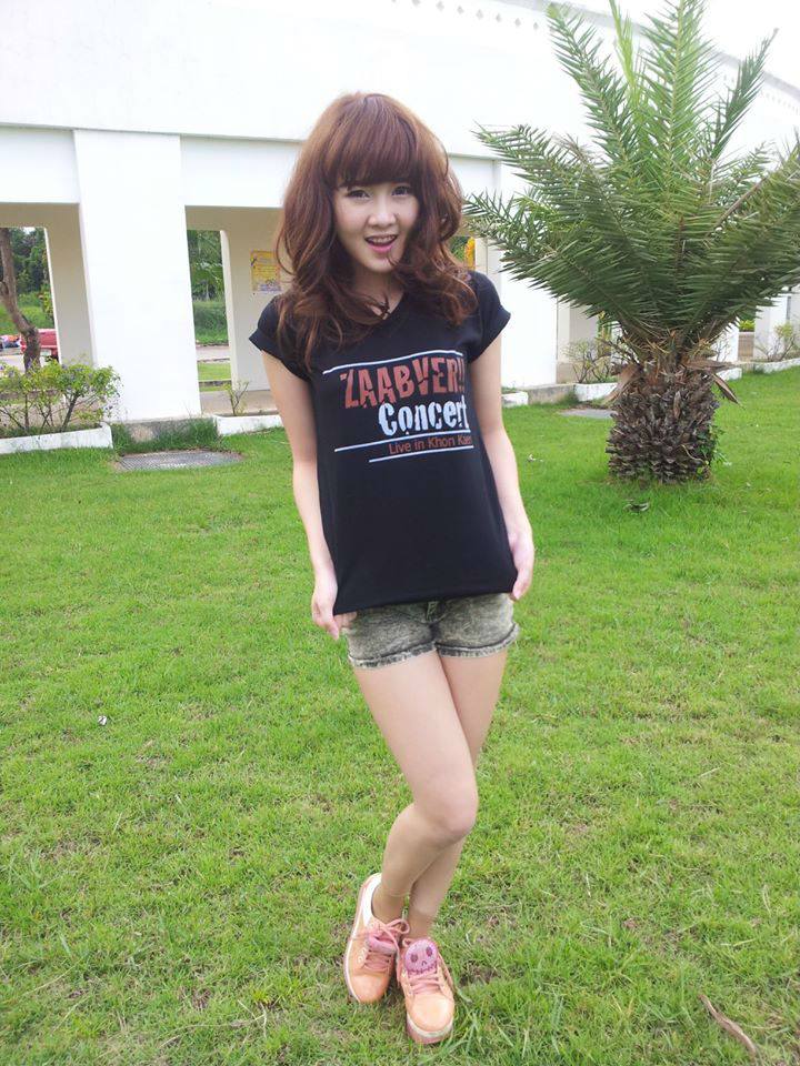 บ็อบบี้ สาวอีสาน เป็นตาฮักหล๊ายหลาย!!