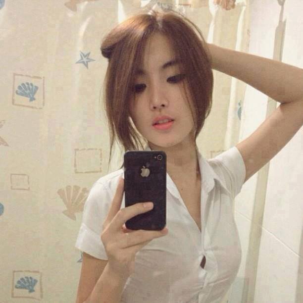นักศึกษาไทย กับอาการ"แน่นอก"
