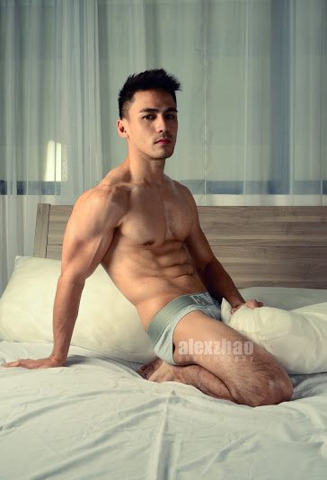 Rene Mayo : Singapore Model