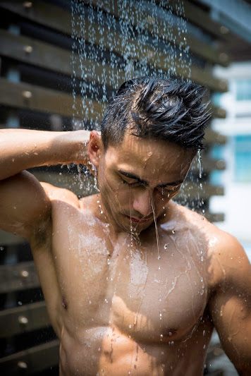 Rene Mayo : Singapore Model