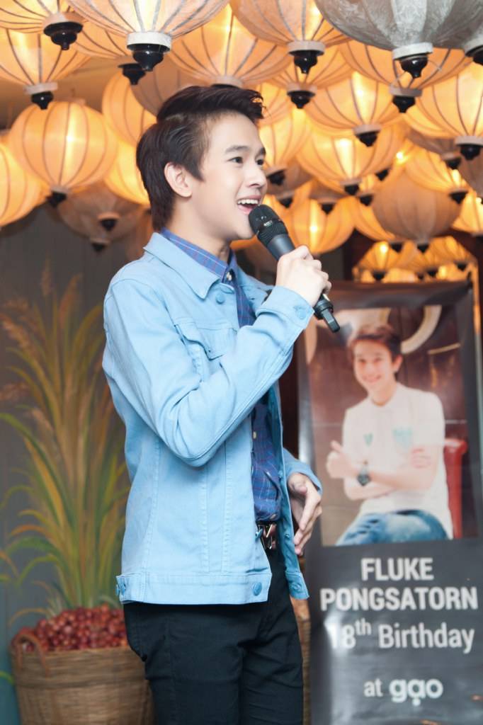 Fluke Pongsatorn Birthday Party in Vietnam with Ruby Yến Trang, Koolcheng Trịnh T&uacute; Trung