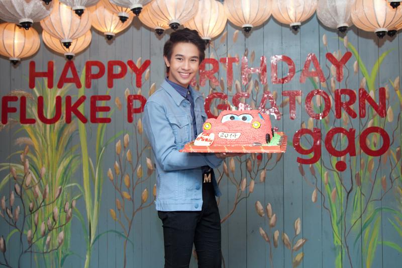 Fluke Pongsatorn Birthday Party in Vietnam with Ruby Yến Trang, Koolcheng Trịnh T&uacute; Trung