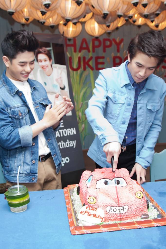 Fluke Pongsatorn Birthday Party in Vietnam with Ruby Yến Trang, Koolcheng Trịnh T&uacute; Trung