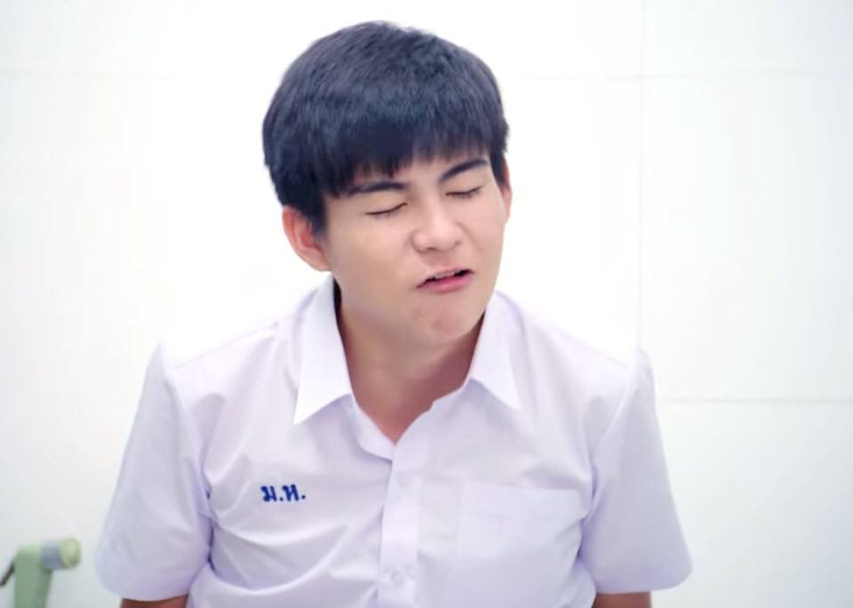 ขุ่นพระ! ป้าอยากแจกทุนเด็กคนนี้
