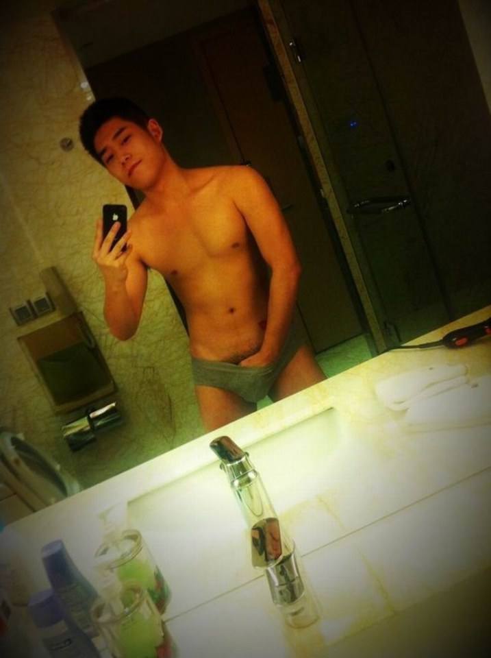 หนุ่มตี๋เบาๆ...หรือเปล่า?????