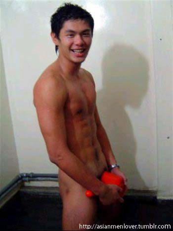 หนุ่มตี๋เบาๆ...หรือเปล่า?????