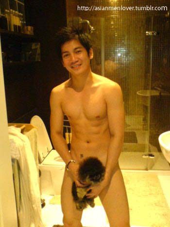 หนุ่มตี๋เบาๆ...หรือเปล่า?????