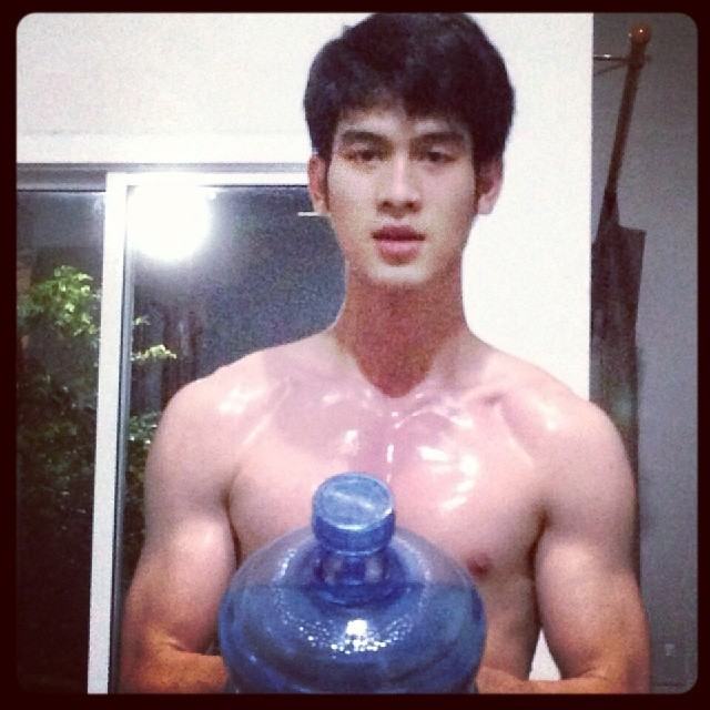 หนุ่มจิณ