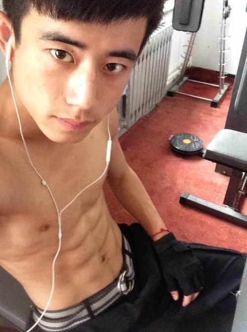 พอเถอะ...ขาสั่นแล้วนะ
