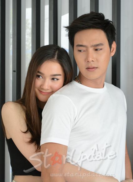 เดียร์น่า ฟลีโป นางเอก mv  ไม่ว่างคือข้ออ้าง ของคนหมดใจ
