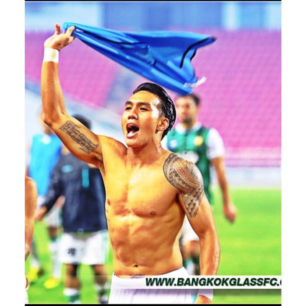 เมื่อเขาเหล่านี้โชว์ขน...