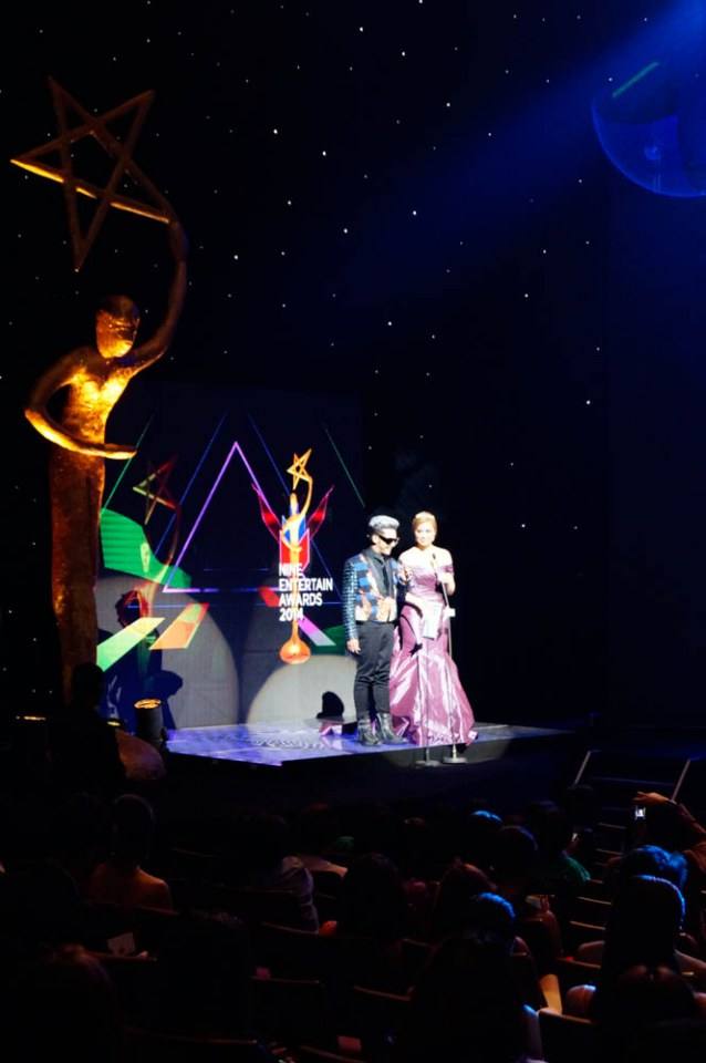 งานไนน์เอนเตอร์เทนส์ อวอร์ด 2014