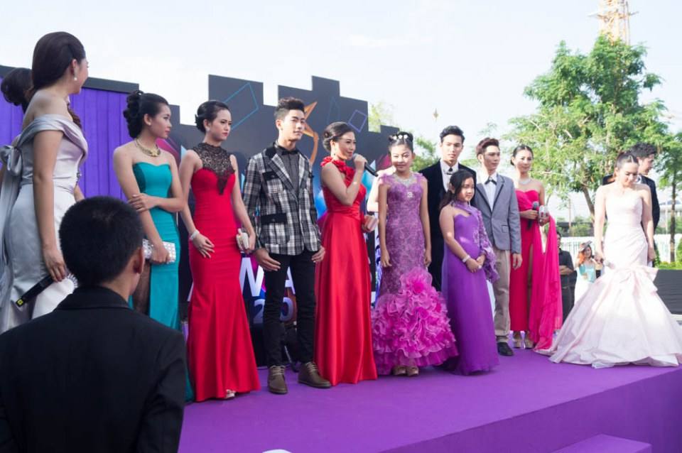 งานไนน์เอนเตอร์เทนส์ อวอร์ด 2014