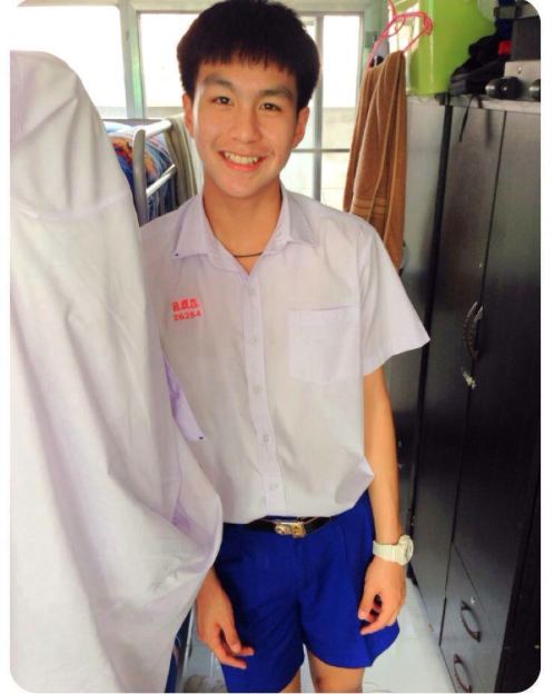เด็กๆๆ กางเกงน้ำเงินของอีป้า
