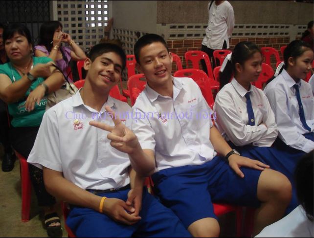 เด็กๆๆ กางเกงน้ำเงินของอีป้า