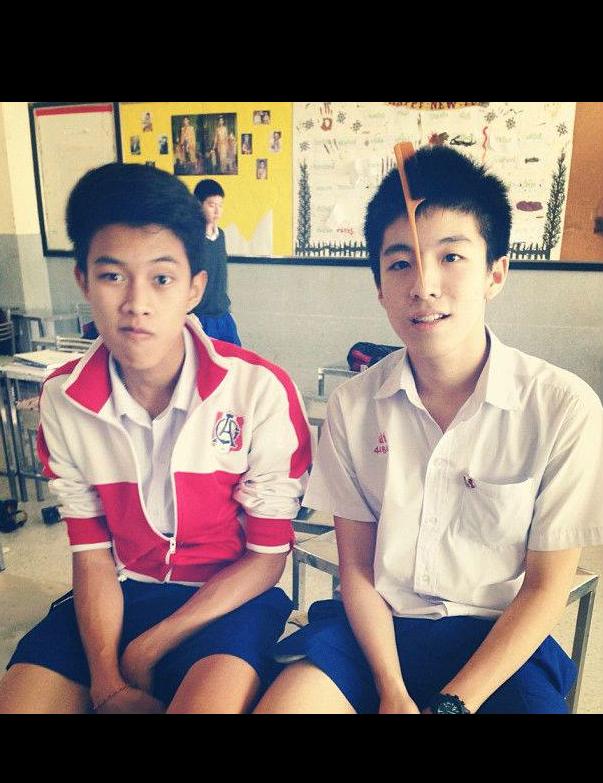 เด็กๆๆ กางเกงน้ำเงินของอีป้า