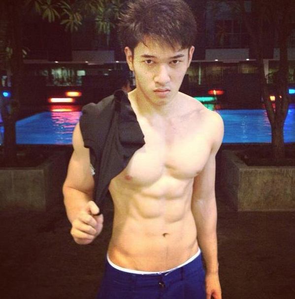 เด็กๆๆ กางเกงน้ำเงินของอีป้า