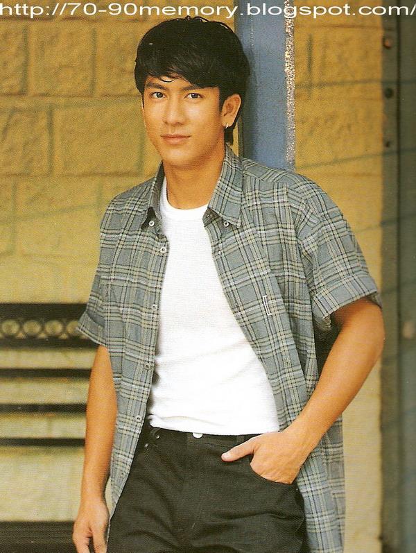 ย้อนอดีตพระเอกสุดหล่อตลอดกาล พี่ติ๊ก เจษฯ หล่อตั้งแต่วัยละอ่อน